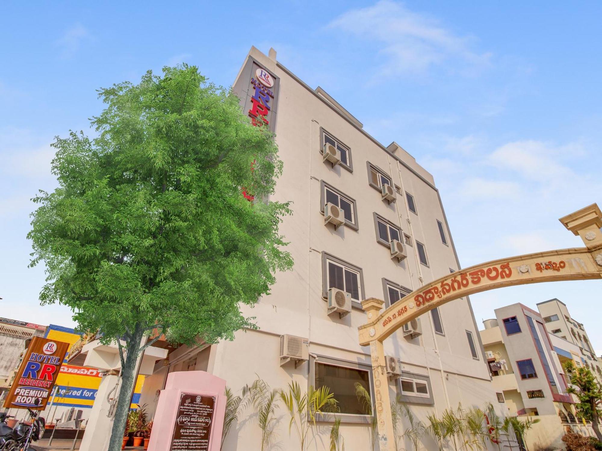 Hotel O Rr Residency Khammam Экстерьер фото