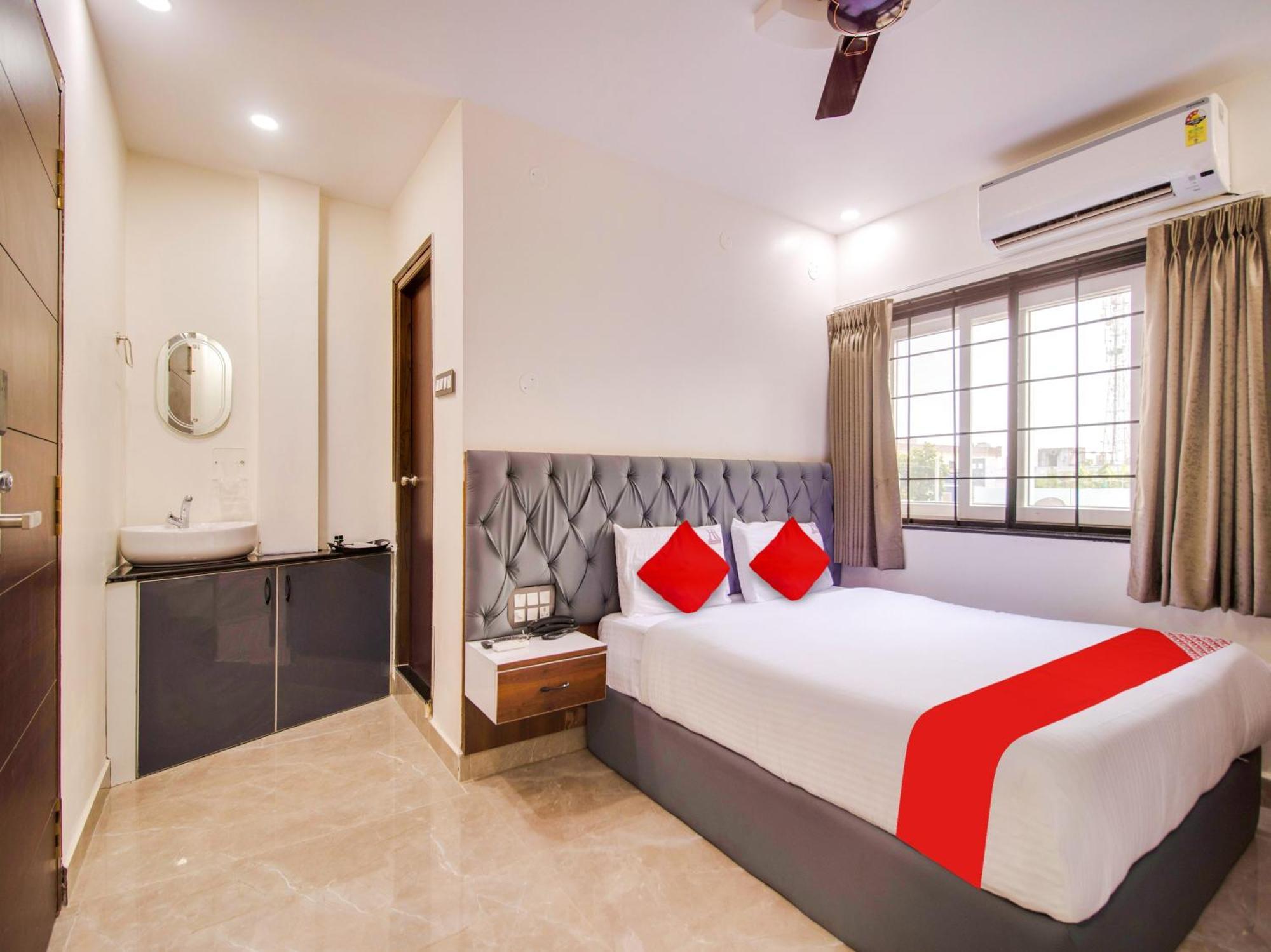 Hotel O Rr Residency Khammam Экстерьер фото